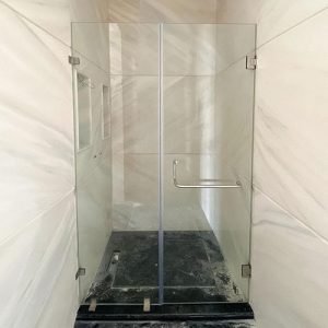 partisi kaca kamar mandi