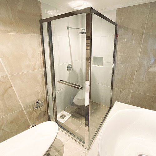 Partisi Penyekat Kamar Mandi