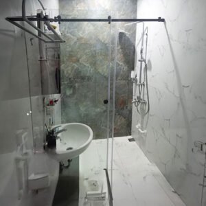 Partisi Kaca Kamar Mandi