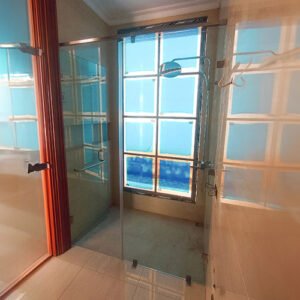 Partisi Kaca Kamar Mandi