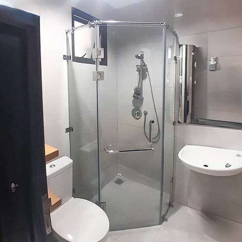 Shower Box Kaca