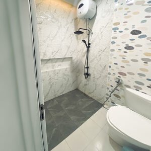 partisi kaca kamar mandi
