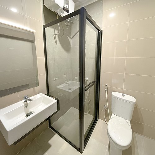 Partisi Kaca Kamar Mandi