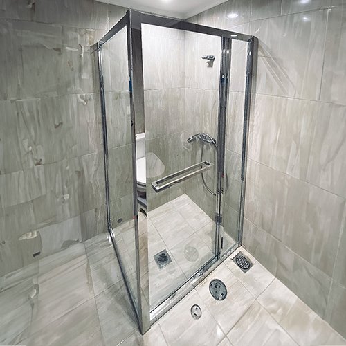 Kaca Sekat Shower