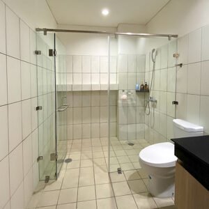 Sekat Kaca Kamar Mandi