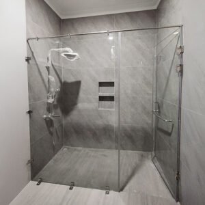 partisi kaca kamar mandi