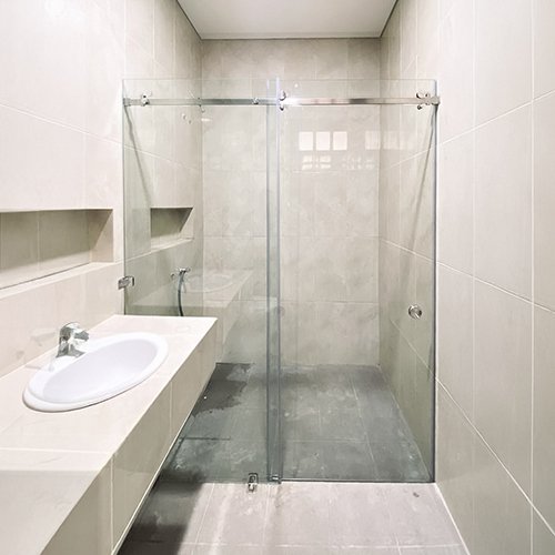 Kaca Shower Kamar Mandi