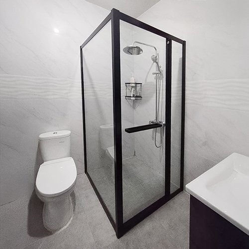 Shower Box Kamar mandi
