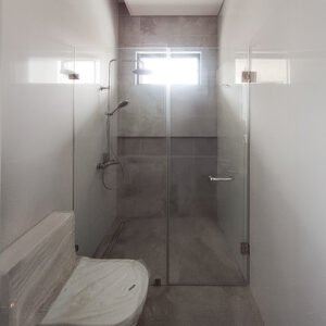 PINTU SWING KAMAR MANDI, partisi kaca kamar mandi