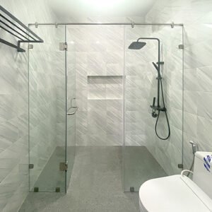 PINTU KACA KAMAR MANDI MINIMALIS