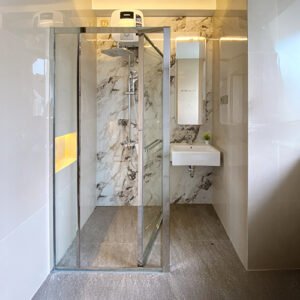 Shower Glass Kamar Mandi