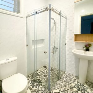pintu kaca geser