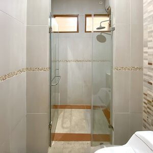 PINTU KACA KAMAR MANDI MINIMALIS