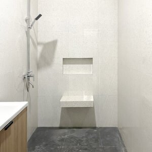 kaca sekat kamar mandi