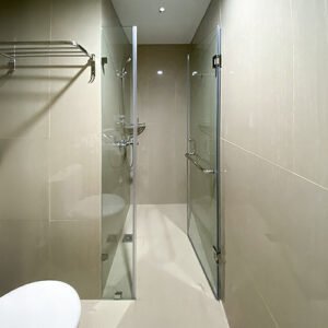 PINTU KACA KAMAR MANDI MINIMALIS