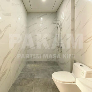 1112 SWING FRAMELESS SF1 JAGAKARSA 070526 - BEFORE