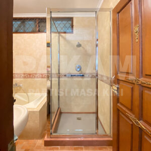 SHOWER ENCLOSURE