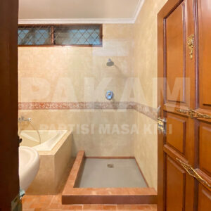 SHOWER ENCLOSURE