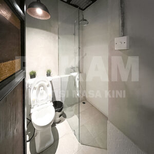 SEKAT KACA KAMAR MANDI