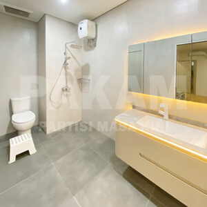 SEKAT KACA KAMAR MANDI