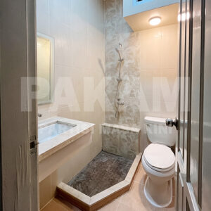 SHOWER DOOR DIAMOND