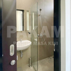 SEKAT KACA KAMAR MANDI