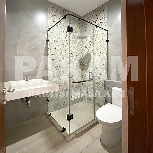 SHOWER BOX