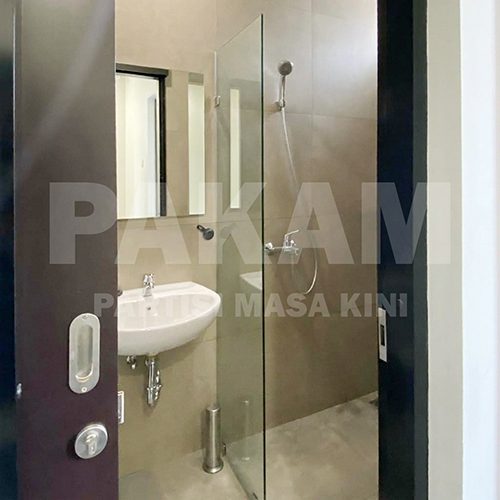 SEKAT KACA KAMAR MANDI