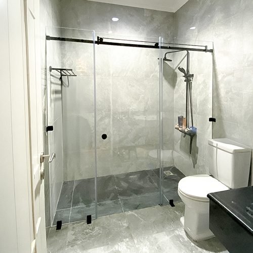 Pintu Kamar Mandi Geser, partisi kaca kamar mandi