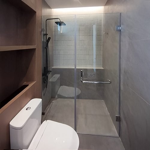 674-SWING-DOOR-KAMAR-MANDI-MERUYA-UTARA-JAKARTA-BARAT-180425-TERTUTUP