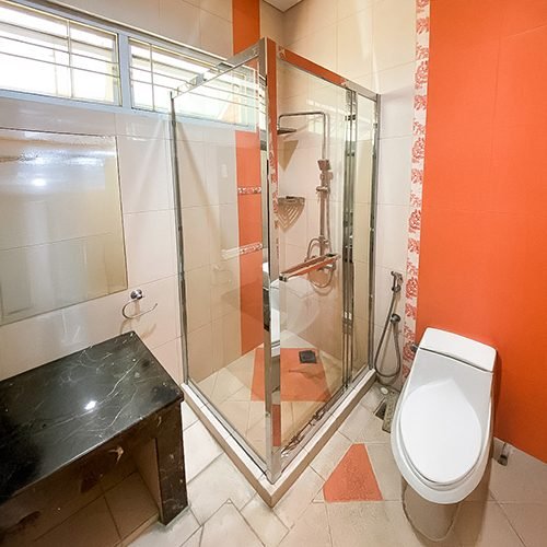 Shower Glass Kamar Mandi