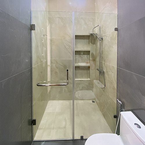 pintu kaca kamar mandi minimalis