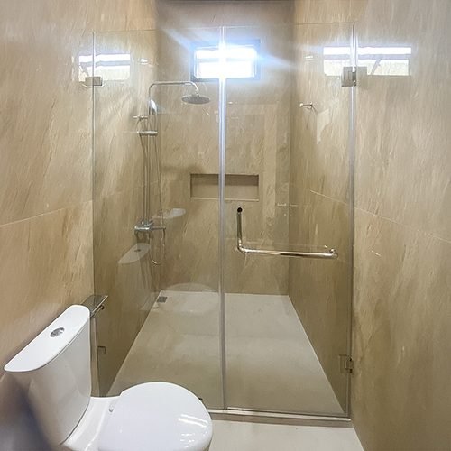 PINTU KACA KAMAR MANDI MINIMALIS
