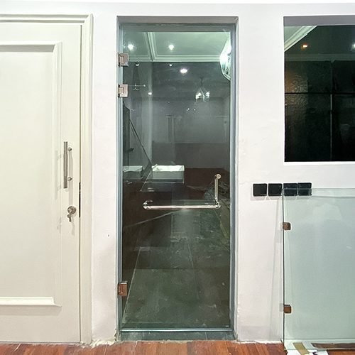 PINTU KACA KAMAR MANDI MINIMALIS