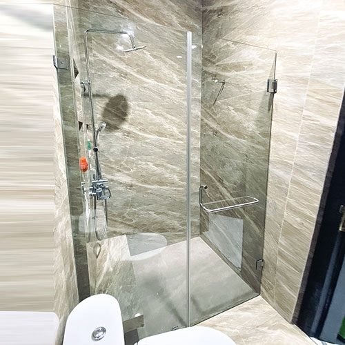 Penyekat Kamar Mandi