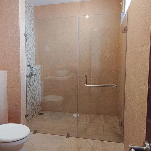 Partisi Kaca Tempered Kamar Mandi Standar